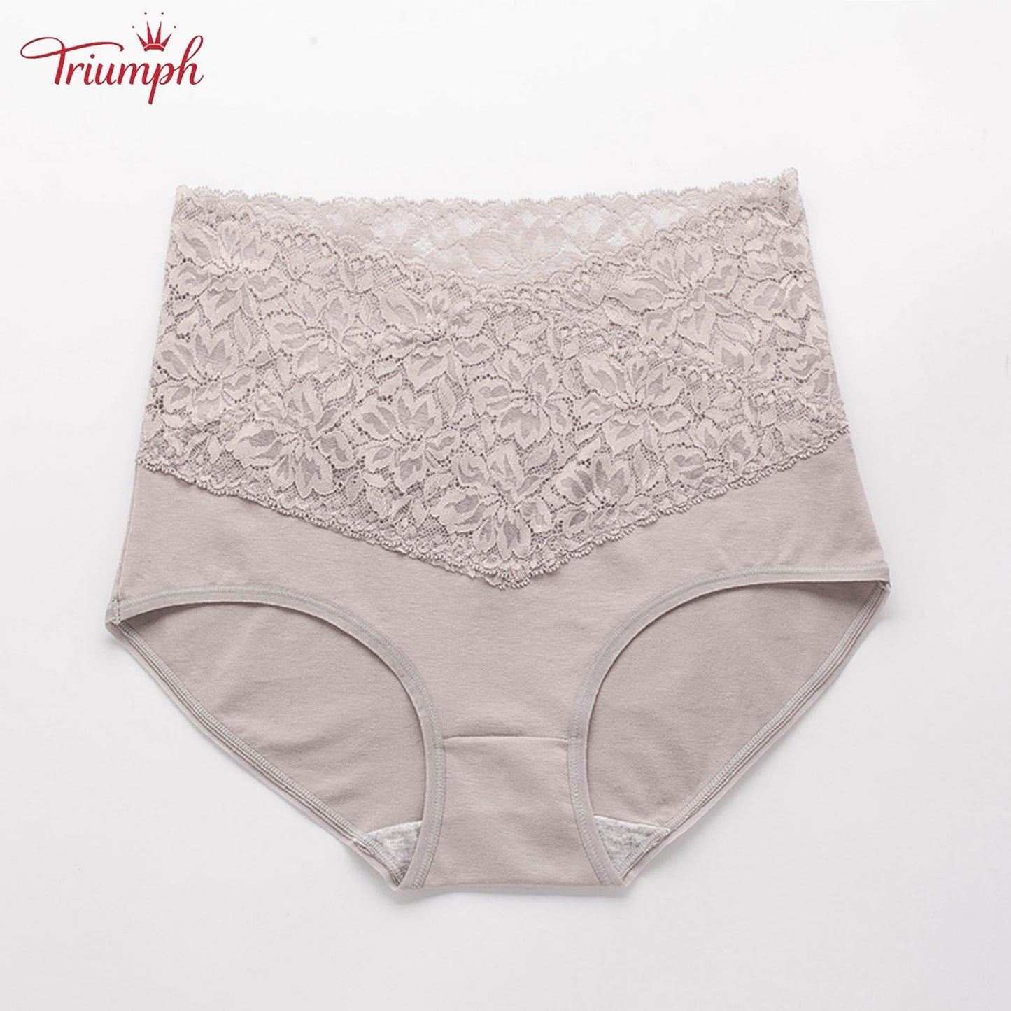 Triumph -4 darabos szett magas derekú csipkés v-bugyi a kényelemért és puhaságért.