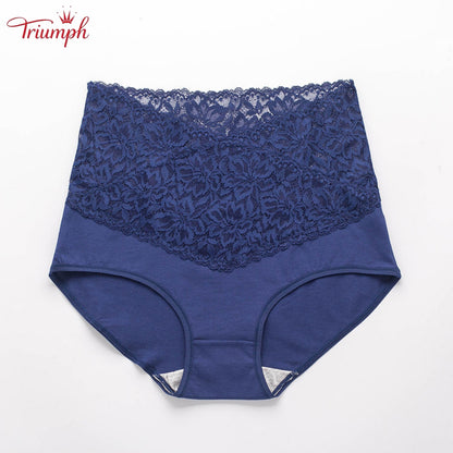 Triumph -4 darabos szett magas derekú csipkés v-bugyi a kényelemért és puhaságért.